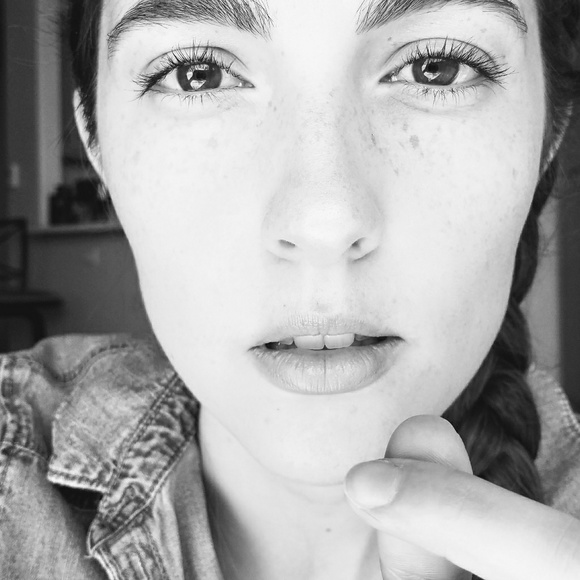 Meet your Posher, Alicia - Picture 1 of 1